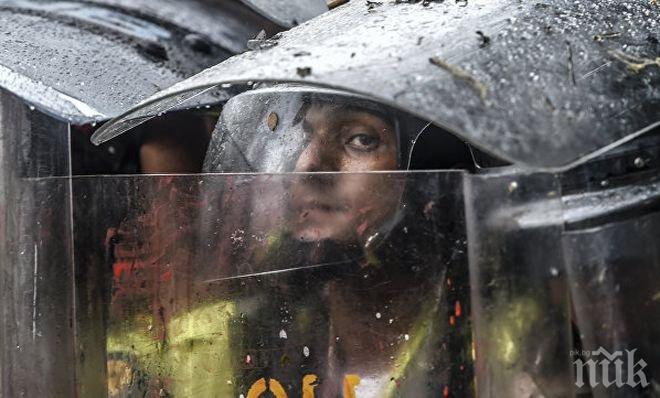 Във Венецуела военни обявиха въстание срещу президента Николас Мадуро