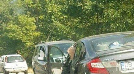 челен сблъсък пътя петрохан софия костинброд