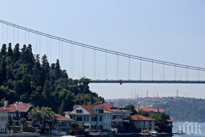 Затвориха Босфора! Търсят тялото на 17-годишно момче