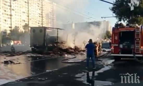 Камион се запали на пътя Карлово - Пловдив