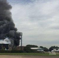 ИЗВЪНРЕДНО! Мощен взрив избухна на летище в Англия (СНИМКИ/ВИДЕО)