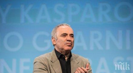 каспаров трагичен сейнт луис хване ръка