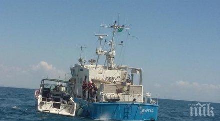 спасиха бедстващи румънци яхта каварна