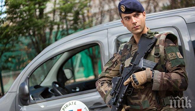 Властите във Франция повдигнаха обвинения на нападателя на пицарията край Париж