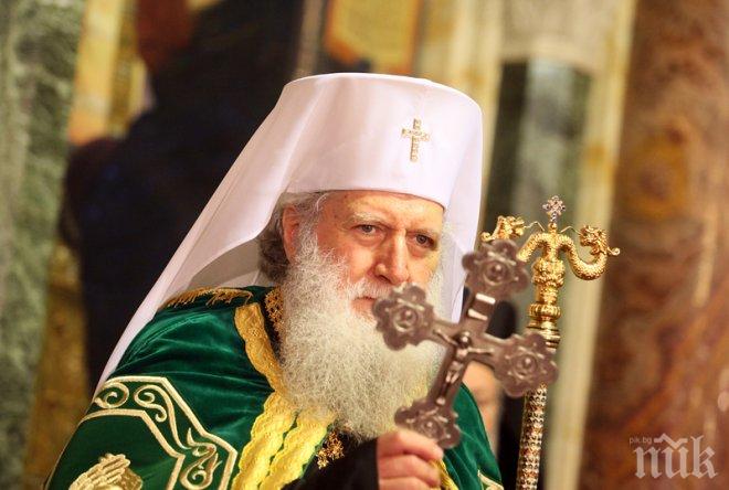 Патриархът с литургия в Троянския манастир