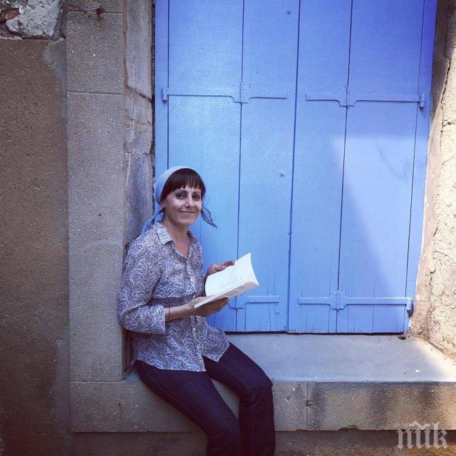 Рак уби сирийска актриса, избягала във Франция от режима на Асад