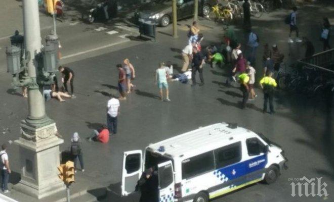 ИЗВЪНРЕДНО! Двама са убити, а множество ранени при терористичната атака в Барселона