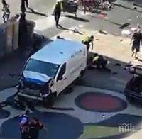 САМО ТОЙ ОСТАНА: Издирват главатаря на атаката в Барселона (СНИМКА)