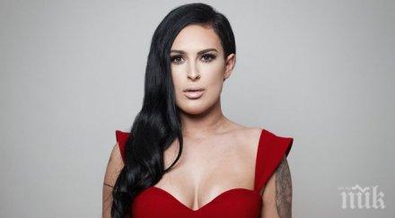 дъщерята брус уилис призна зловеща тайна