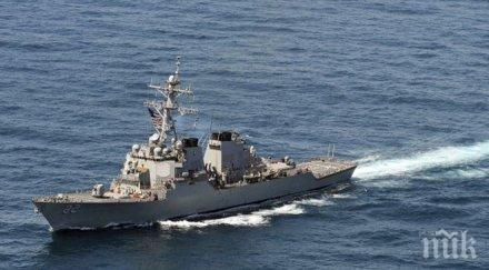 американски ескадрен миноносец сблъскал търговски кораб източно сингапур