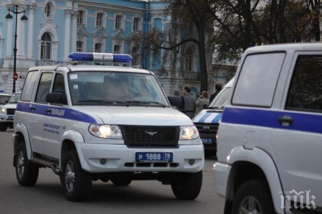 Над 2 000 души бяха евакуирани от търговски център в Санкт Петербург след фалшива бомбена заплаха