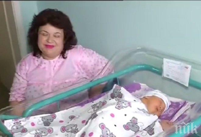 Роди се 5,2-килограмово бебе във Варна! Орлин се появил на бял свят месец по-рано (ВИДЕО)