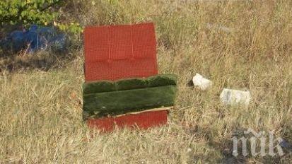 ПЛОВДИВСКИ ЕКСТРИ! Пиацата на проститутките се обзаведе с... фотьойли