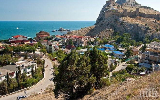 Бедствие! 76 души са евакуирани заради свлачища в Крим