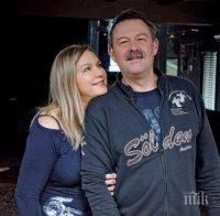 ЕКСКЛУЗИВНО В ПИК! Съпругата на Димитър Цонев с мил спомен за покойния водещ във Фейсбук (СНИМКА)