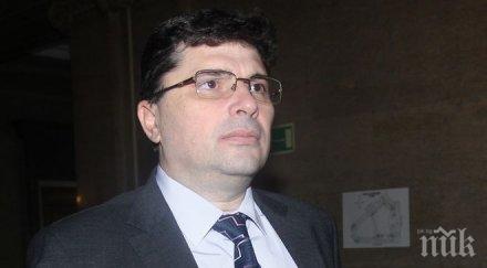 последните минути правителството предлага шефа службата подслушвания втори мандат