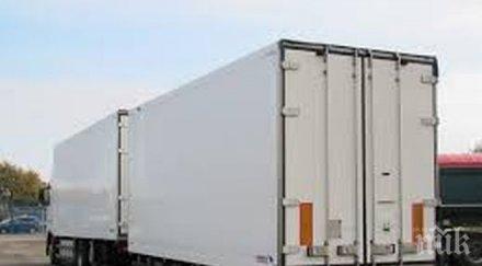 български камион паднал река тиса шофьорът бил менингит