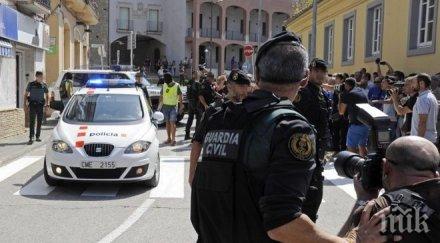 жилище използвано барселонските атентатори полицията откри самоубийствен пояс