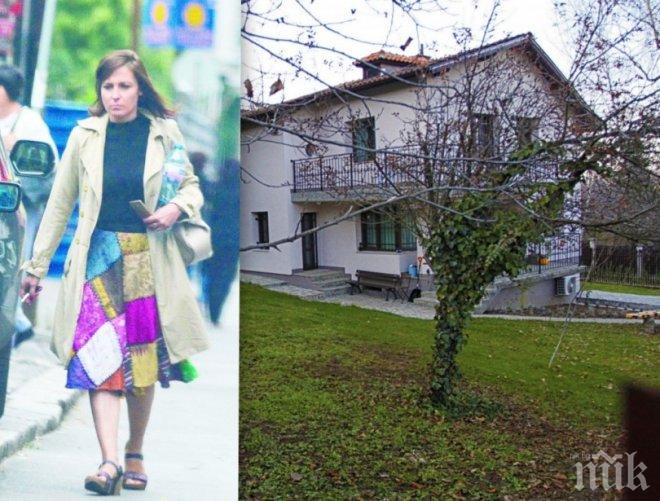 САМО В ПИК И РЕТРО! Eто го палата на Ани Цолова - водещата на прокурор заради скандалния имот в „Драгалевци” (ПАПАРАШКИ СНИМКИ)