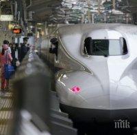 В Япония спряха временно движението на скоростните влакове заради изстреляната от Северна Корея  ракета