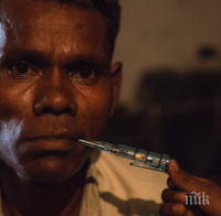 ШОК! Мъж се храни с електричество (СНИМКИ/ВИДЕО)