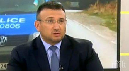 извънредно главният секретар младен маринов контакт семейството адриан колата паркирана неестествено