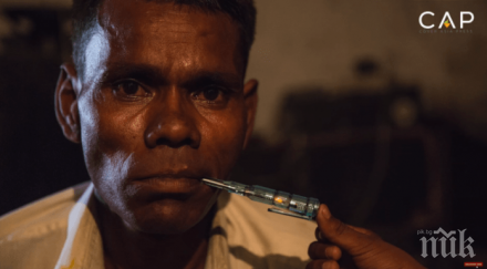 шок мъж храни електричество снимки видео