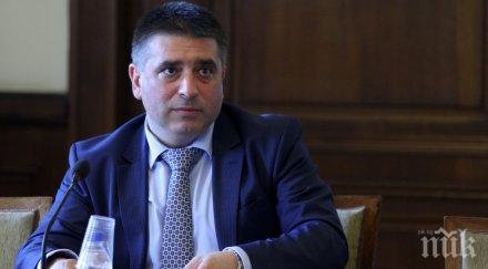 нов имидж данаил кирилов неузнаваем обръсна главата снимка