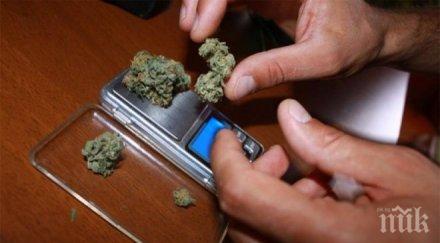 среднощен обиск затвора пловдив намериха бонзай телефон