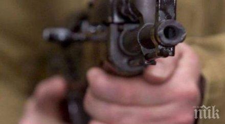 екшън мъж откри стрелба жълт автомобил варна стреляяяям