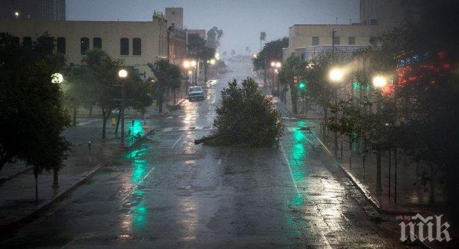 Нови сметки! Щетите в Тексас от урагана може да достигнат до 180 милиарда долара