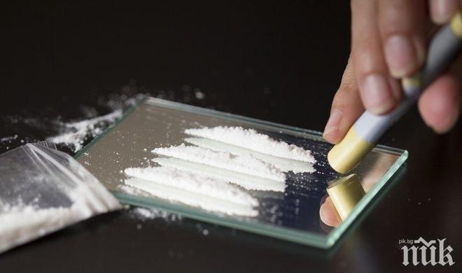 Затвор грози бащата, дрогирал се пред своя син в столично заведение