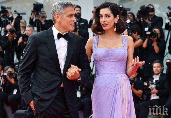 ТРИ МЕСЕЦА СЛЕД РАЖДАНЕТО: Съпругата на Джордж Клуни в блестяща форма (СНИМКИ)