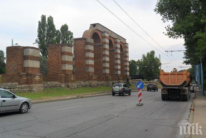 Ремонт вади на протест жители на кв. „Коматево“ в Пловдив