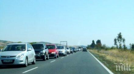 кошмарно задръстване гкпп търново десетки коли блокирани огромна тапа