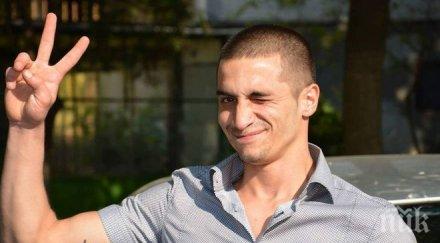 отчаяна майка моля помогнете намеря сина жив снимки