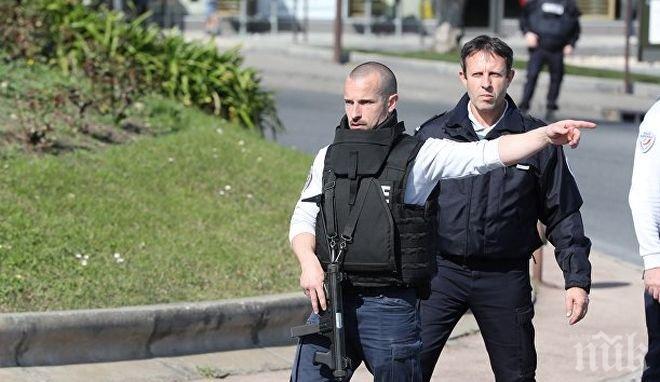 Автоджамбазин отнесе полицай във Франция 