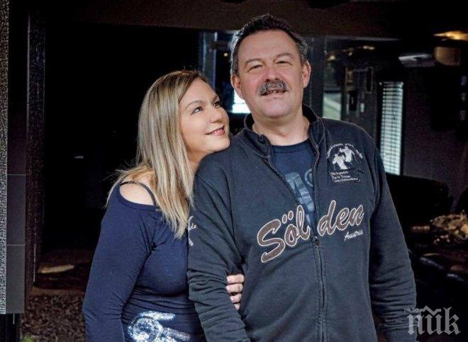 ЕКСКЛУЗИВНО В ПИК! Тотален шок по бански - вдовицата на Митко Цонев се разголи година след смъртта му (СНИМКА)