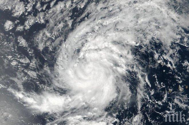  Ураганът Ирма вече е причинил сериозни щети в Карибския регион