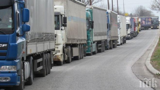 Техническа профилактика спира преминаването през моста при ГКПП Видин - Калафат 

