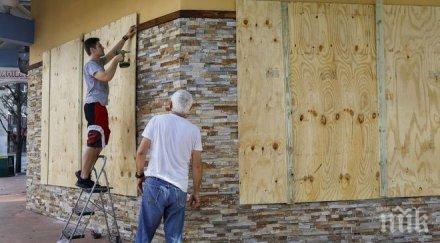 унищожителна сила губернаторът флорида предупреди всички млн жители готвят евакуация