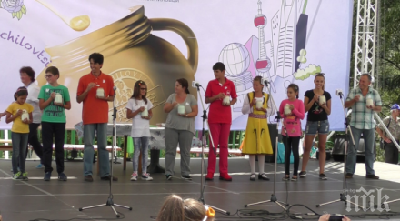 юнак годишен стана първи надпиване айрян глътна литър секунди