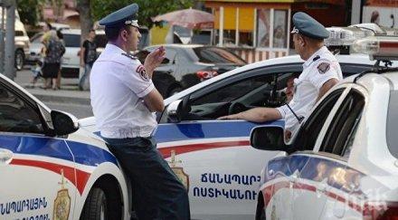 екшън центъра ереван взривиха банкомат