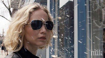 дженифър лорънс ураганите природата реагира управлението президента доналд тръмп