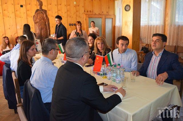 Проф. Денев отсече, че киселото ни мляко е най-старият пробиотичен продукт в света