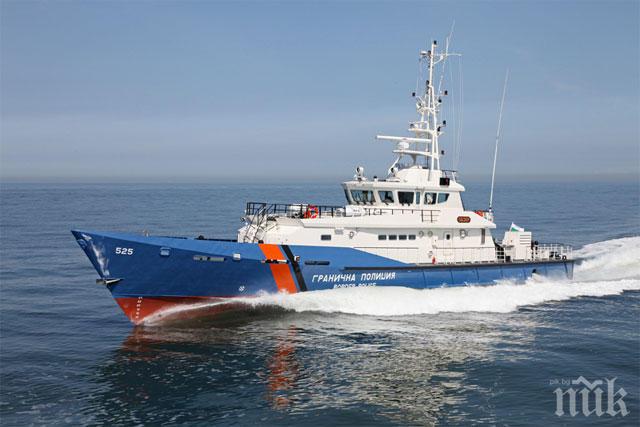 ИНВАЗИЯ! Спипаха рибарски кораб със 120 мигранти край Шабла
