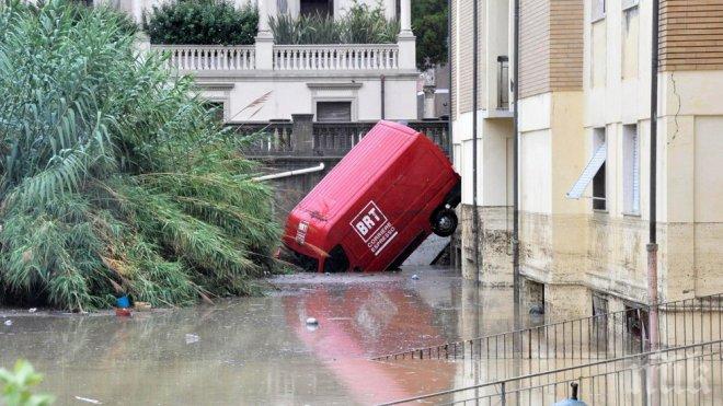 Шестима вече са жертвите на наводненията в Ливорно 