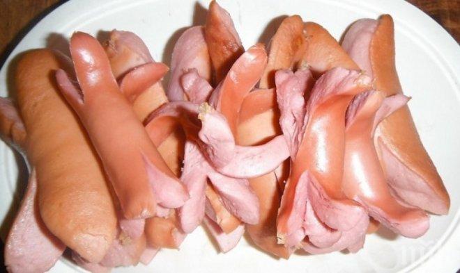 ОПАСНО! Ето какво рискуваме, когато ядем кренвирши