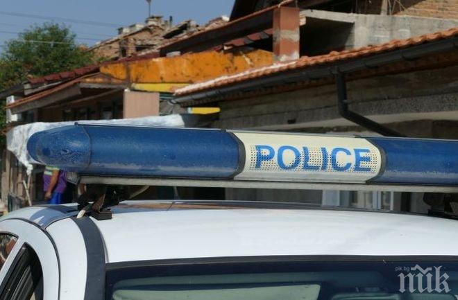 Румънец изгуби управлението и влетя в двора на къща във Видинско 