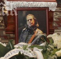 Хиляди на площад 